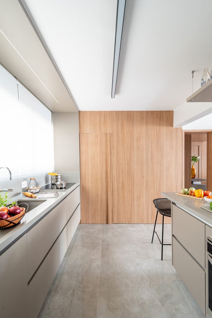 Arquiteta Isabella Nalon indica diferentes soluções para a renovação do projeto de cozinha como espaço para receber